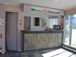 Alpine Inn & Suites