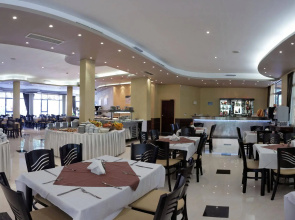Royal Hotel