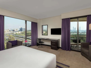 Pullman Dubai Creek City Centre Hotel & Residences