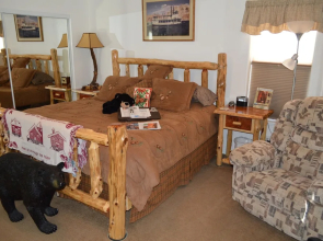 The Bear's Den B&B