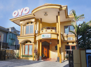 OYO 1072 Kampung Condro Wulan Guesthouse