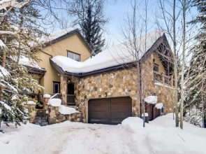 2030 Meadow Brook Lane Unit A