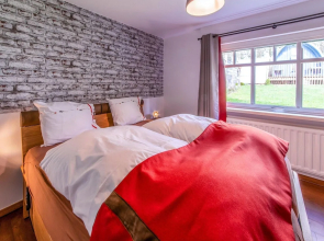 Charming House With Sauna, Jacuzzi in Bullange