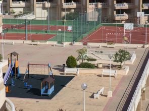 Ático dúplex en urbanización familiar