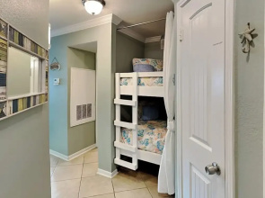 Shore Thing by Ryson Vacation Rentals