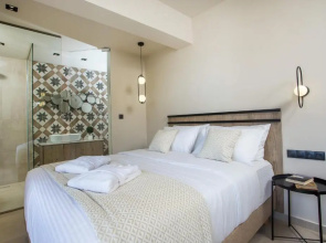 Venezia Luxury Living