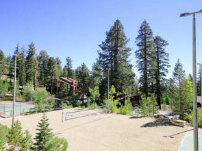 Mammoth Ski & Racquet Club #121