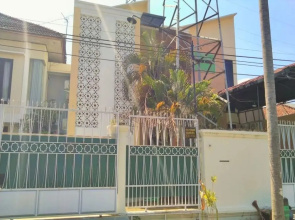 Comfy Tower House