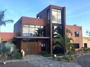 Villa Rocas