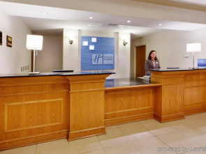 Holiday Inn Express Hotel & Suites Rochester - Victor by IHG