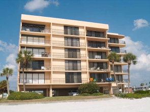 Trillium 4A Beach Front Condo With Private Balcony/amazing Views