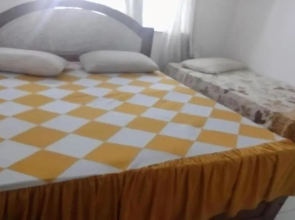 Linda casa com piscina na praia de Jauá