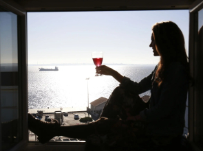 Hello Lisbon Santa Apolónia