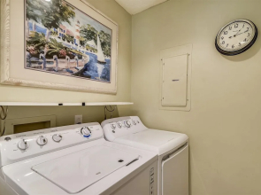 2314 Racquet Club Villa