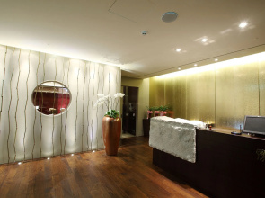 Hotel Hyundai by Lahan Ulsan