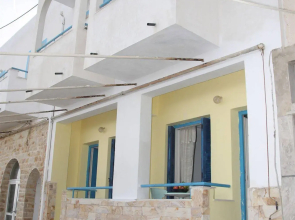 Annoula Studio & Apartments