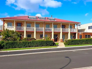 Baywatch Manor Augusta
