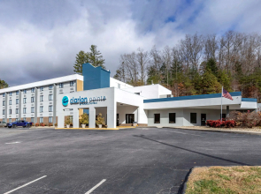 Clarion Pointe Sylva near Cherokee Area