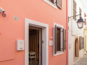 Old Town Charm-Cozy 2BR with Rooftop