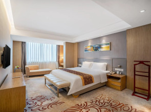 Guangzhou Pearl River International Hotel （Yijing Lu Metro Station）