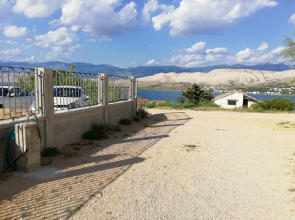 Sarin - Free Parking and Flat Internet - A2
