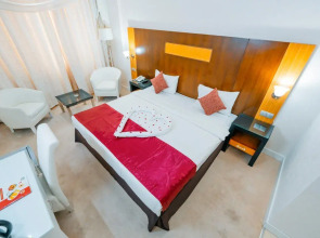 Sun And Sands Downtown Hotel