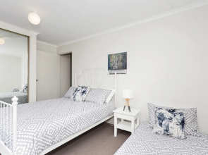 Sundowner Apartment 5