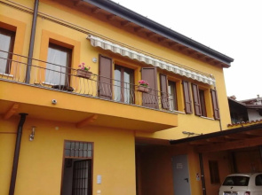 Casa Del Sole Appartamento N° 2 White And Gold Room