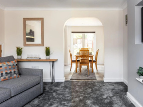 Hawthorn Gardens