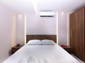 Seashore Stream Suites