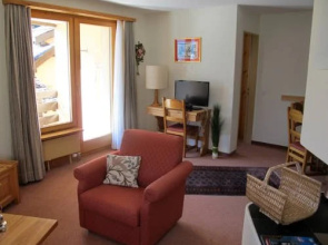 Aparthotel Chesa Bellaval