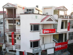 OYO 10239 Holiday INN Paradise