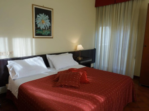 Отель Crisol Europa