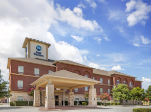 Best Western Red River Inn & Suites