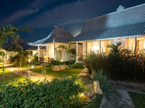 Paus Putih Hotel