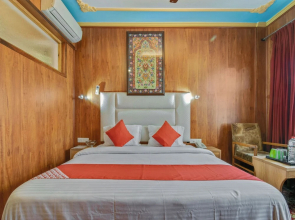 OYO 6112 Hotel Snow Palace