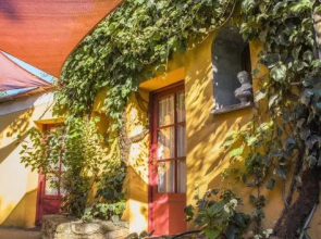 Residences Le Home  A Merula