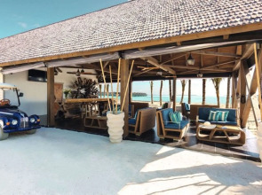 Kuredhivaru Resort & Spa Maldives