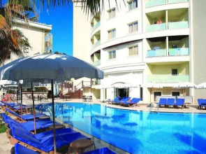 Motto Premium Hotel & Spa