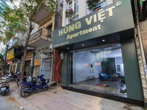 The Art - Hung Viet near Truc Bach lake