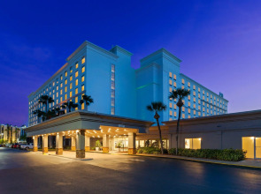 Courtyard by Marriott Across Universal Orlando