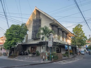 RedDoorz near Politeknik Ilmu Pelayaran 2