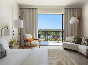 Mauna Lani, Auberge Collection