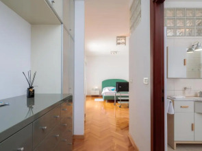 Seaside Apartment Gold 1row