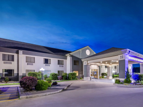 Best Western Locust Grove Inn & Suites