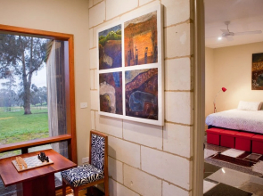 Spring Spur Stay