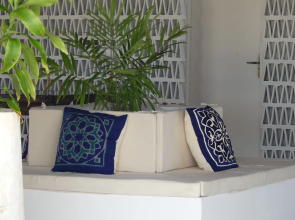 Zanbluu Beach Hotel