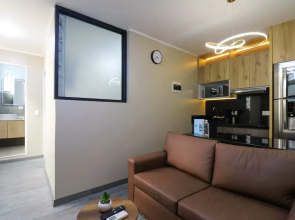 w Elegant 1BR w AC in San Isidro