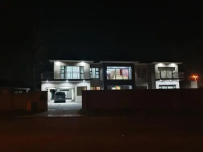 Ubuntu Guest House 2