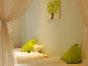 稻城彼岸花开客栈